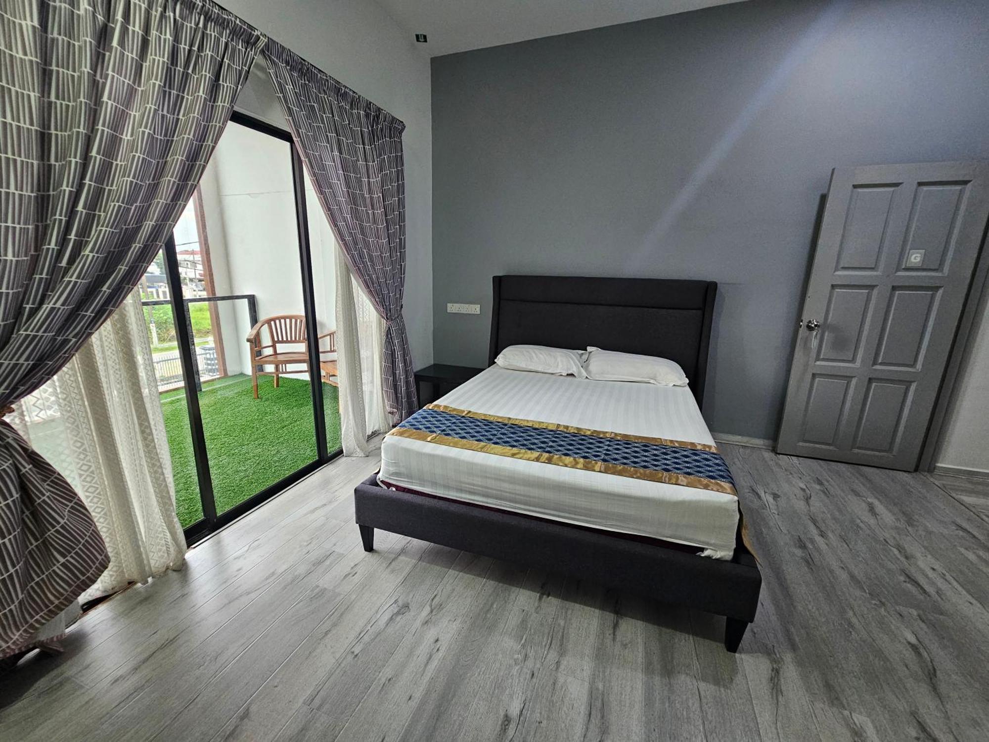 Melody Whole Or Suite Room Muar Exterior photo