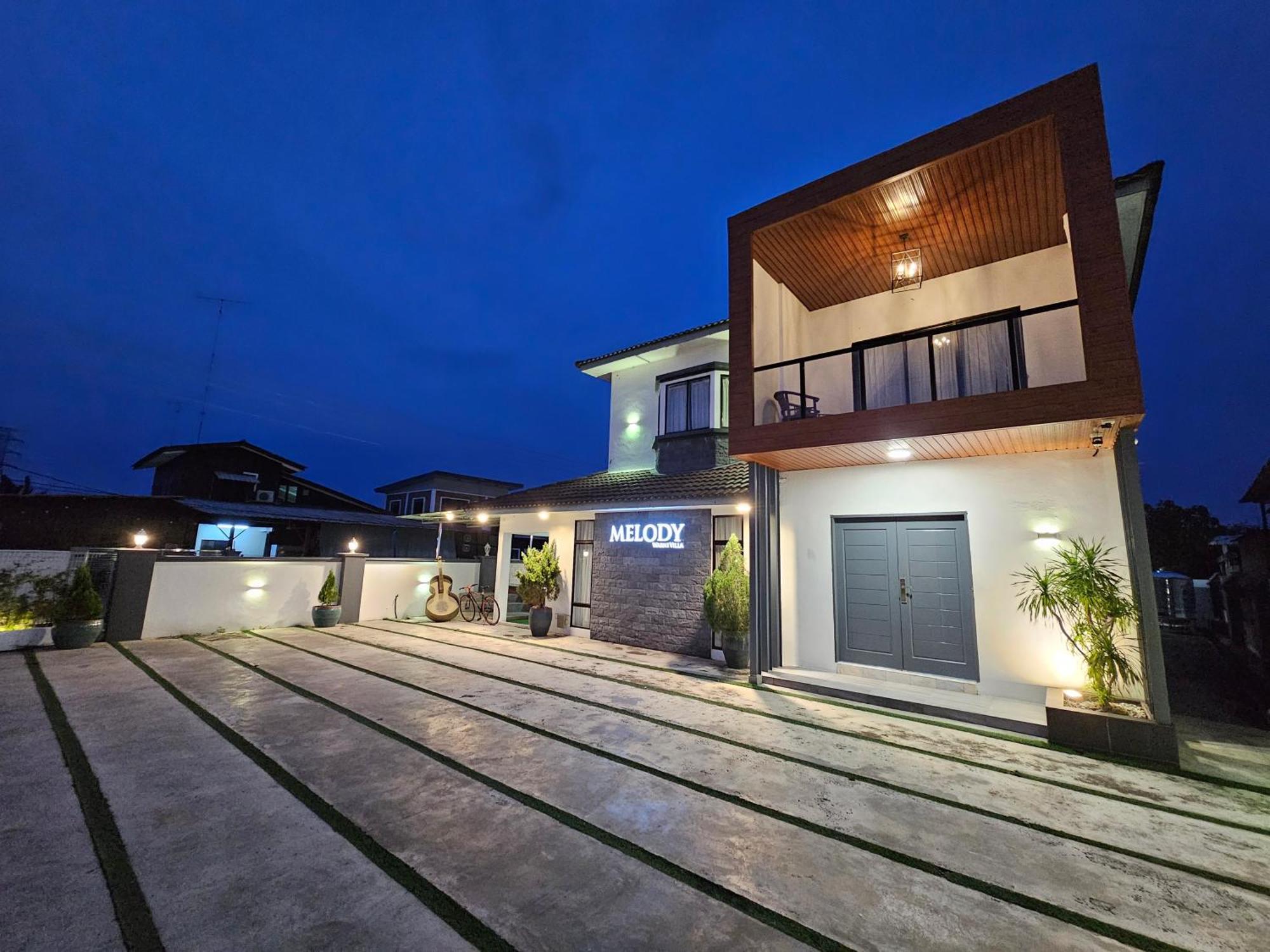 Melody Whole Or Suite Room Muar Exterior photo