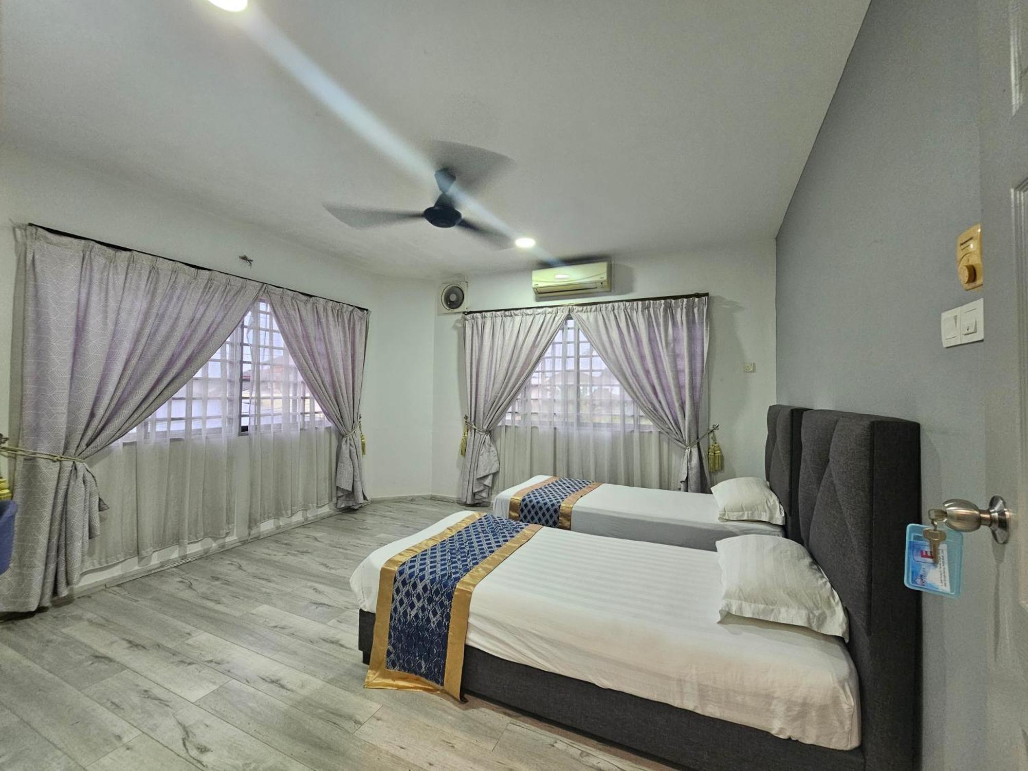 Melody Whole Or Suite Room Muar Exterior photo