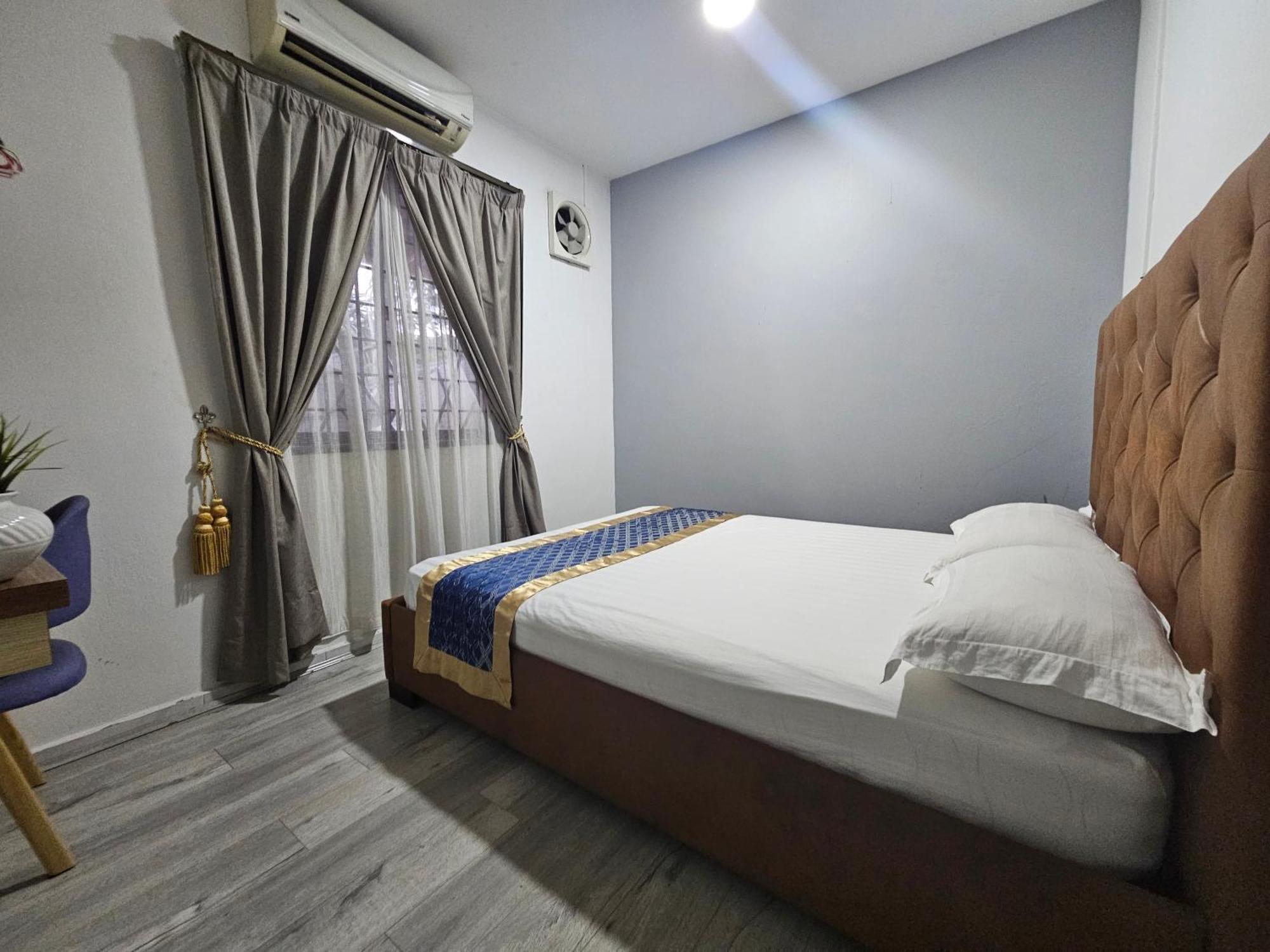 Melody Whole Or Suite Room Muar Exterior photo