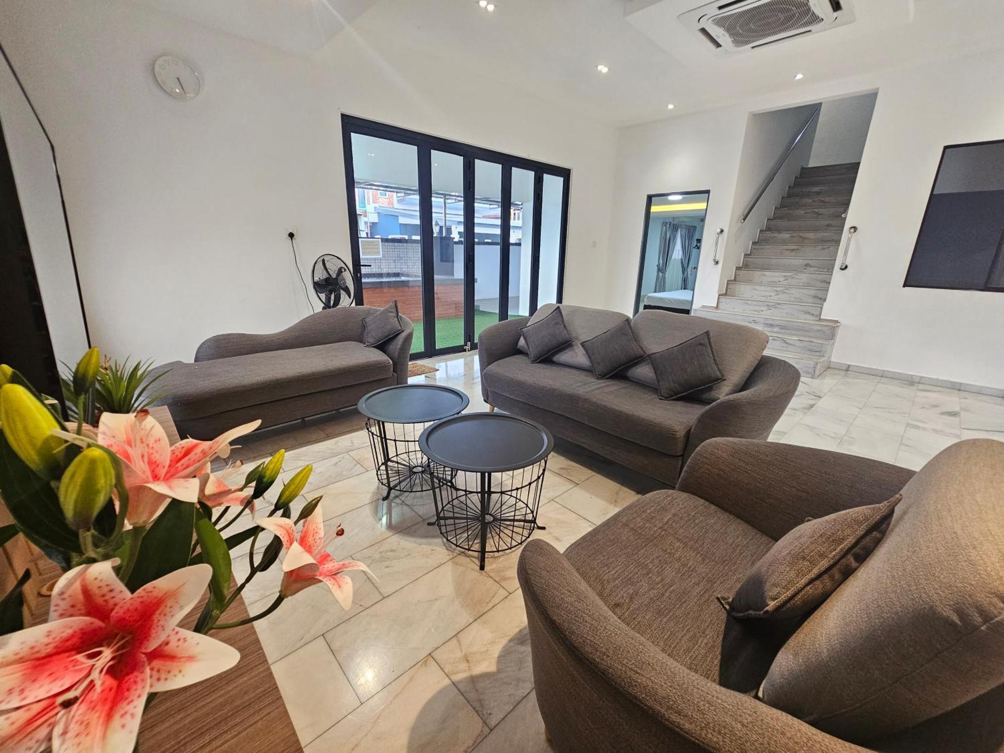Melody Whole Or Suite Room Muar Exterior photo