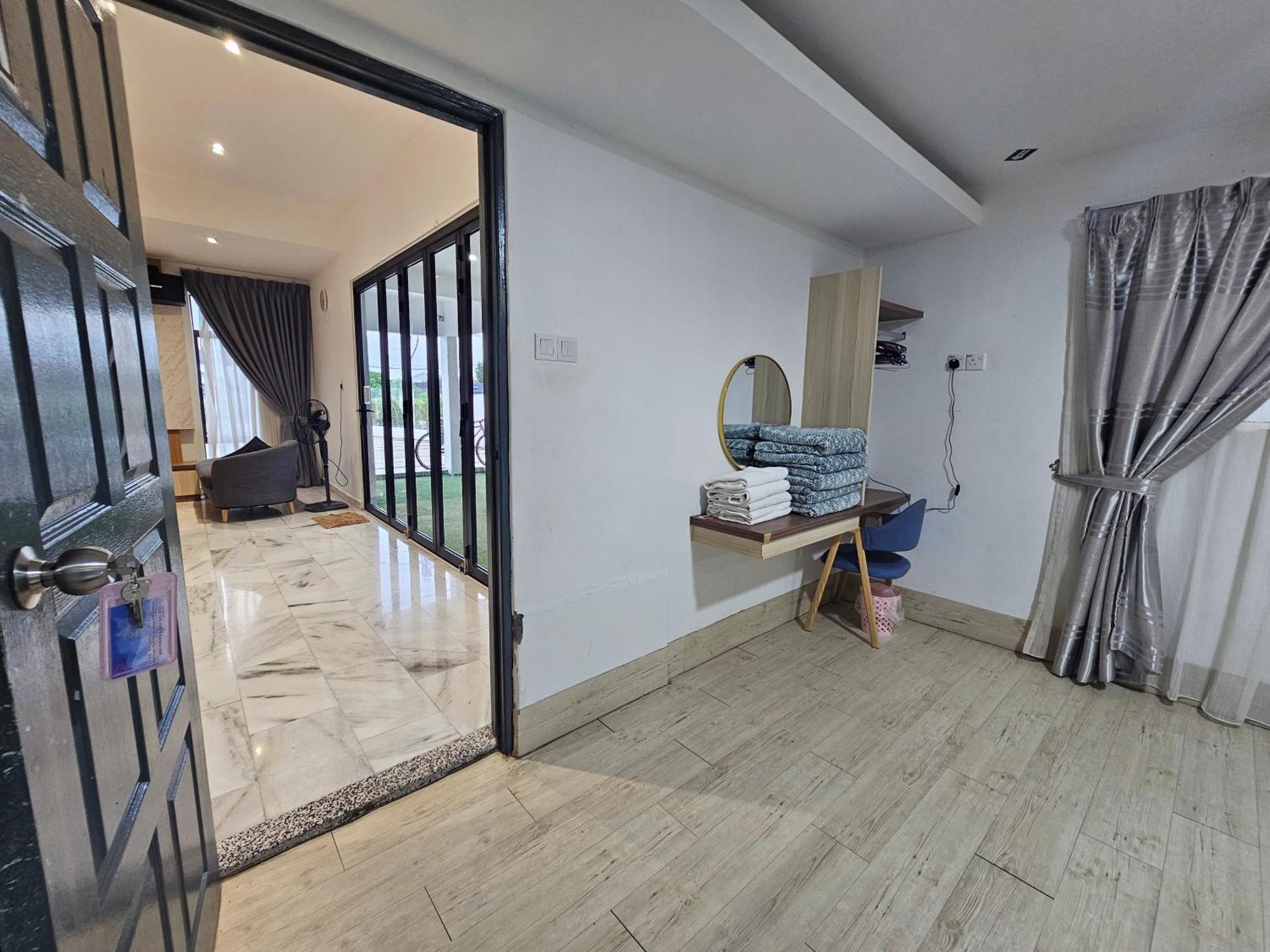 Melody Whole Or Suite Room Muar Exterior photo