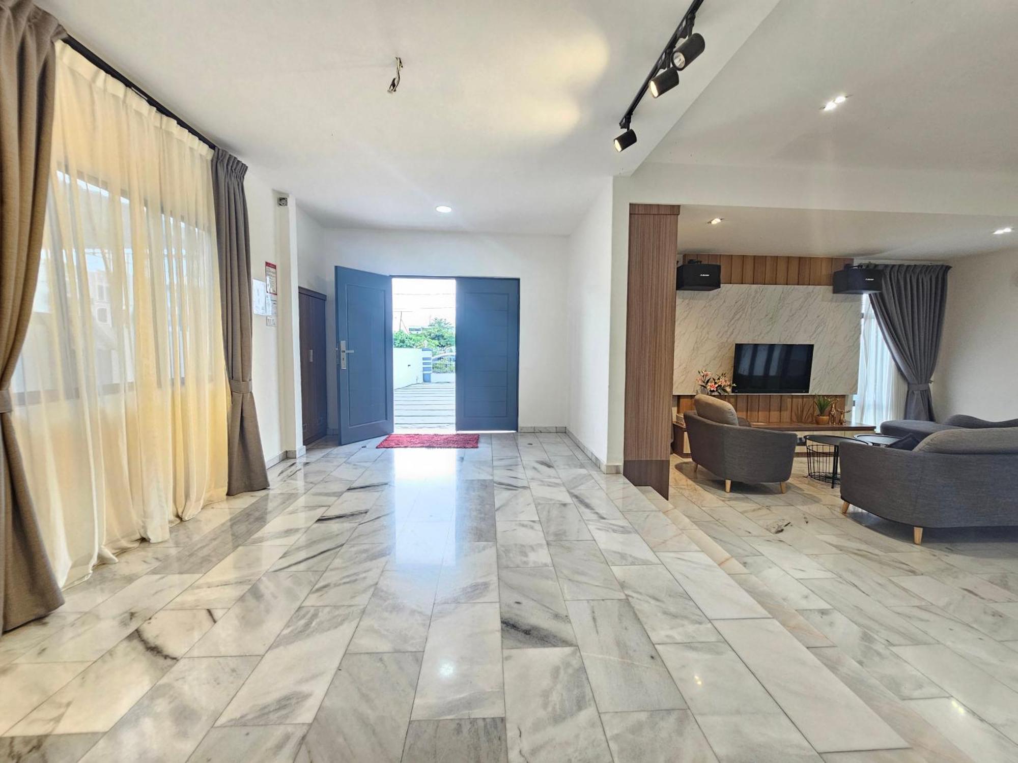Melody Whole Or Suite Room Muar Exterior photo